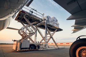 Humanitarinė pagalba iš dangaus – kaip aviacijos bendrovės padeda katastrofų ir konfliktų metu