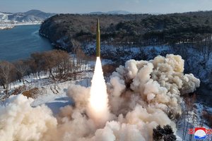 Rusai jau naudoja Šiaurės Korėjos balistines raketas