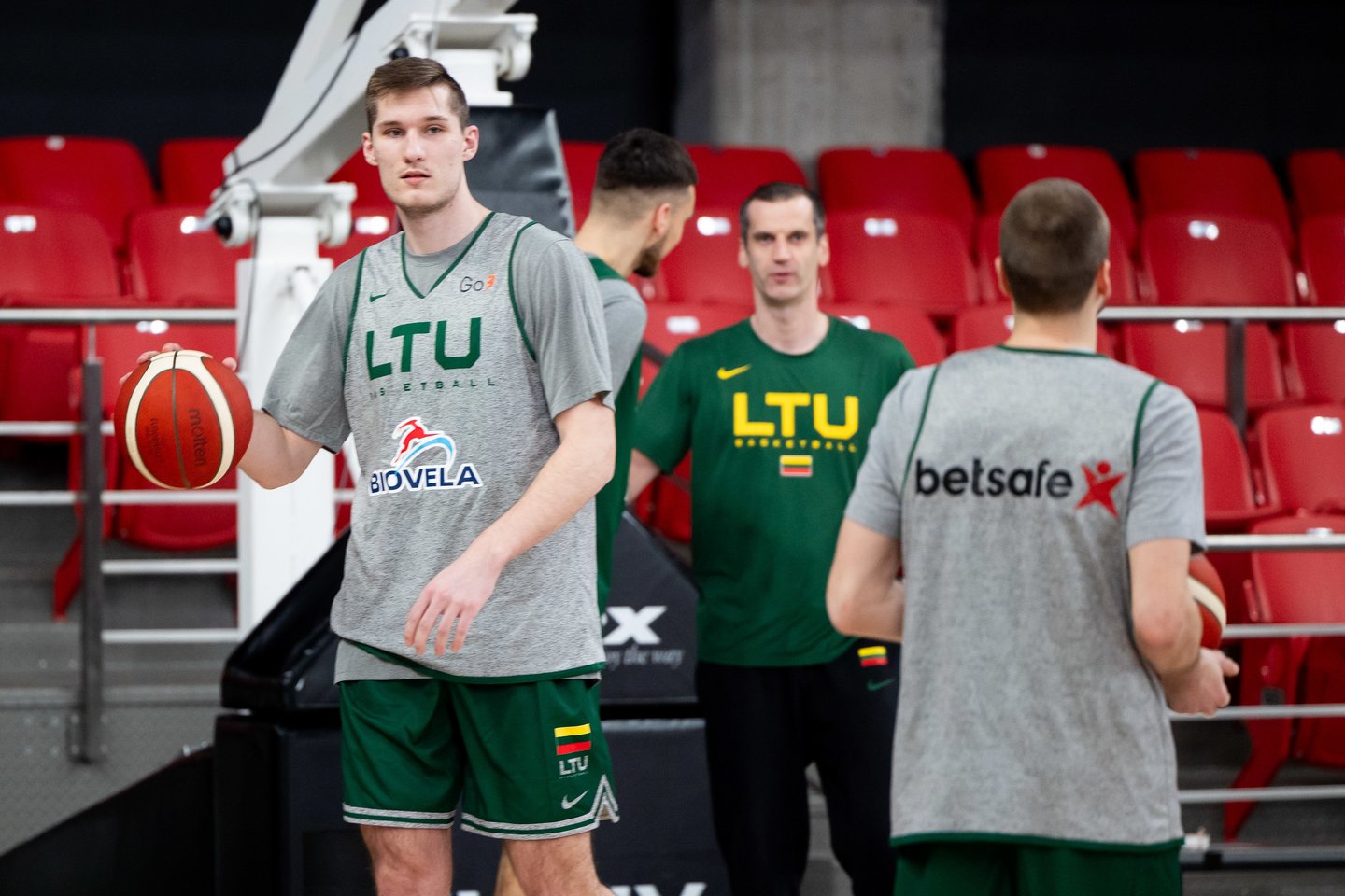 „Ryto“ pasirodymu KMT nusivylęs Ą. Tubelis pasiruošęs skinti pergales su Lietuvos rinktine<br>T. Bauro nuotr.