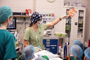 Ligoninėje kuriama draugiška vaikams aplinka: filmukai tvarstymo kabinete ir juokingos lašinės