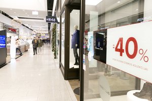 Lietuviai netrukus imsis nuolaidų ir išpardavimų medžioklės: perspėja, kaip prekybininkai gudrauja