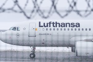 Pasibaigus darbuotojų streikui, „Lufthansa“ planuoja atnaujinti savo veiklą