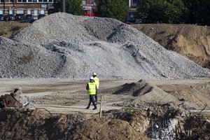 Smulkieji „Vilniaus daugiafunkcio komplekso“ akcininkai į „BaltCap“ skandalą nesikiša