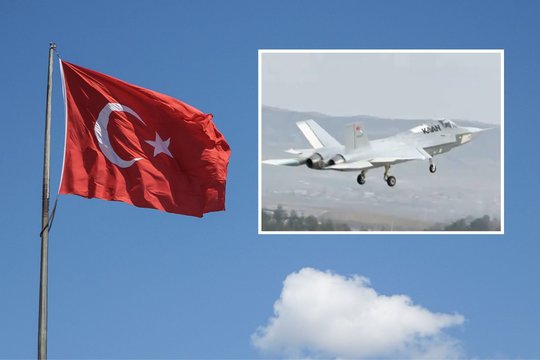Turkija trečiadienį pranešė, kad savo pirmąjį skrydį sėkmingai atlikto pirmas šalyje sukonstruotas karinis orlaivis.