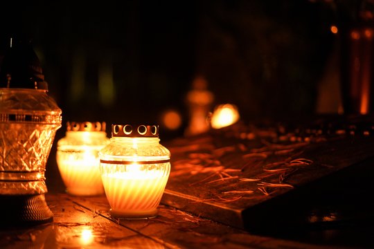 Petrašiūnų kapinės, vėlines, žvakė, žvakės, žvakutė, žvakutės