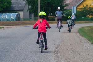 Jūsų šeimoje – tokia situacija? Primena, kokio dydžio išmoka priklauso ir kaip dar gali padėti