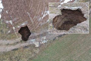 Biržų r. po kojomis veriasi žemė: vietoje keliuko – 4 m skersmens praraja