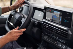 Krovininiam transportui – žaliasis kelias: revoliucinis pokytis elektrinių komercinių parkų link