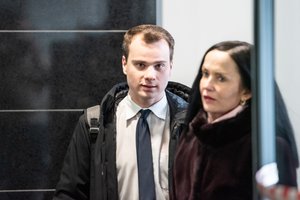 Seksualiniais nusikaltimais prieš vaikus pagarsėjusį Kauno mentorių pavijo bylų virtinė: tvirkintojas siekia išvengti kalėjimo