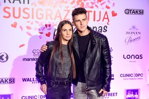 Po žinios apie Montvydų skyrybas gerbėja įsiuto: „Tokiomis nesąmonėm niekad nepatikėsiu!“