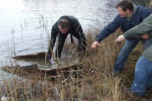 Itin vertingas archeologinis radinys tebemirksta Lietuvos ežere