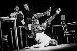 Albert'o Camus „Kaligula“ kelia sumaištį Vilniaus senajame teatre