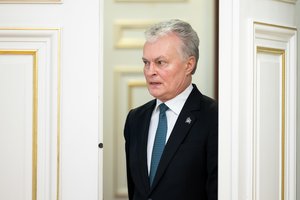 Paslapčių apsaugos koordinavimo komisija vis dar nepradėjo svarstyti kreipimosi dėl G. Nausėdos paviešintų diplomatų pavardžių