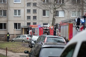 Kaune užsidegė butas – viduje buvo moteris su trimis vaikais
