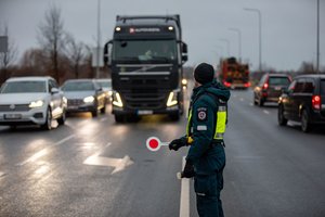 Per keletą dienų pareigūnai nustatė 10 beteisių vairuotojų: vieno iš jų automobilis neatitiko jokių reikalavimų