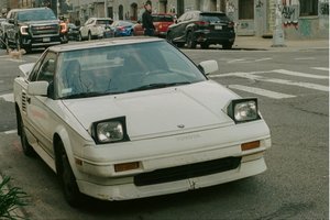 Džiaugsmas „Toyota“ gerbėjams: į gamybą galimai sugrįš „Ubagų Feraris“