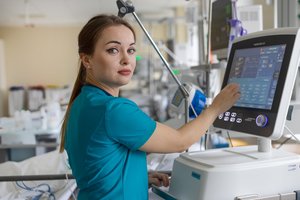 Gydytoja apie smegenų mirtį: kelionei pasibaigus žmogus gali padėti kitiems – tapti organų donoru