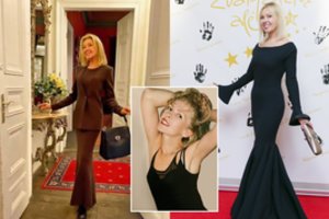 Ypatingą progą atšventusi A. Bunikienė paviešino nematytą nuotrauką: „Maudausi nuostabių gėlių jūroje“