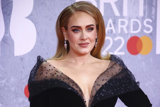 Dėl rimtų sveikatos problemų Adele atšaukia savo pasirodymus: „Neturiu kito pasirinkimo“