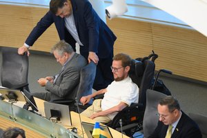 Po J. Džiugelio pasitraukimo, valdančiųjų persvara Seime dar labiau sumažės: koalicijos partneriai situacijos nedramatizuoja