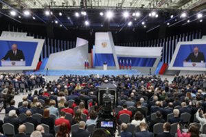 Iš V. Putino – gąsdinimai rusams: „NATO pajėgos ruošiasi smogti Rusijos teritorijai“