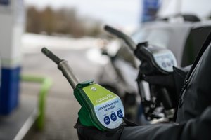 Signalas vairuotojams: Lietuvoje fiksuoja šiemet dar nematytus pokyčius dėl degalų kainų