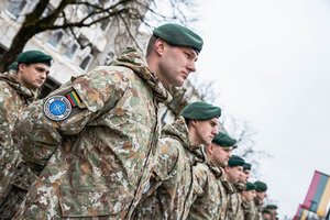 Klausimais užversta Lietuvos kariuomenė pateikė svarbiausią atsakymą ir paaiškino situaciją dėl karo grėsmės