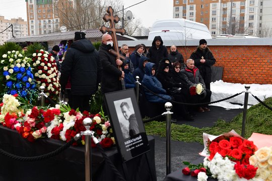 A. Navalno laidotuvės.