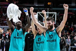 „Wolves“ kapitonas R. Miniotas: „Jau pasiilgome rungtynių“