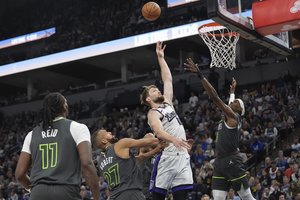 D. Sabonis dominavo prieš geriausiai besiginantį NBA krepšininką, o „Kings“ įveikė konferencijos lyderius