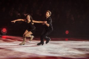 Šokėjos ant ledo M. Drobiazko pilietybės byla lieka neatversta dėl didelio teismo darbo krūvio