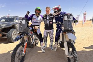 Žingsnis Dakaro link: A. Gelažninko mokiniai laimėjo komandinę Abu Dabio ralio įskaitą