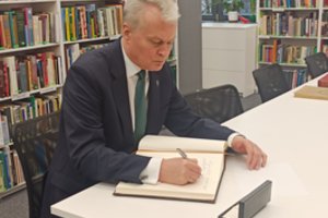 Antros kadencijos siekiantis G. Nausėda surinko reikiamus parašus dalyvauti prezidento rinkimuose