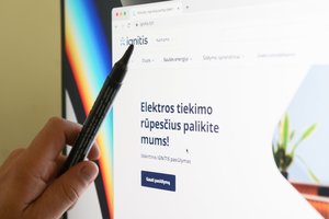 „Ignitis“ neigia spekuliacijas: elektros tiekimas gyventojams pernai išliko nuostolingas