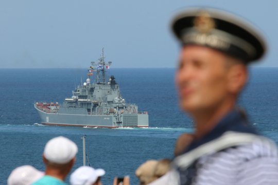 Rusijos karinis laivas.