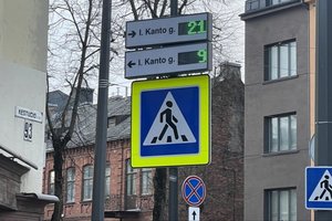 Kaune sumontuota išmani automobilių statymo sistema: jau skundžiasi, kad skaičiai švieslentėje „sustingę“ mėnesiais