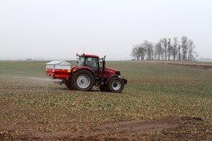 ŽŪM: Lietuvoje jau galima tręšti žemę tręšiamaisiais produktais