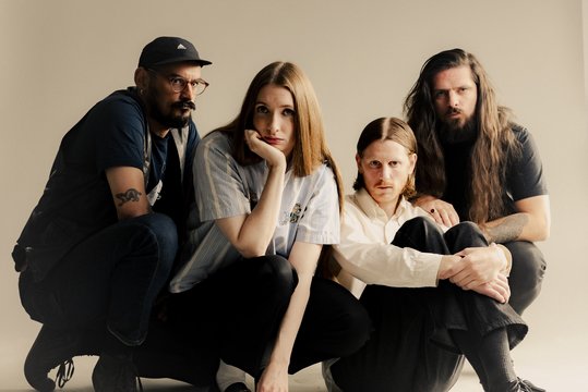  Į Lietuvą atvyksta leidyklos „4AD“ pasididžiavimas britų grupė „Dry Cleaning“