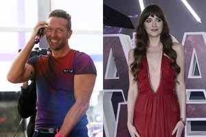 Susižadėjo filmo „50 pilkų atspalvių“ žvaigždė D. Johnson ir grupės „Coldplay“ lyderis C. Martinas