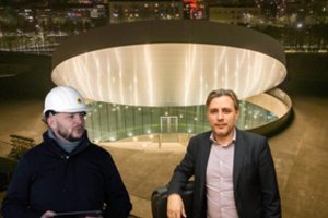 Kauno valdžiai ribų nėra: atskleidė tiesą apie savivaldybės vakarėlį 600 darbuotojų „nepriduotame“ pastate