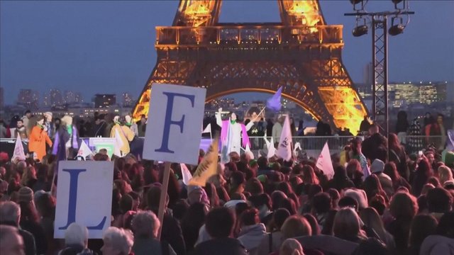 Kovo 8-ąją Prancūzijoje – speciali ceremonija: E. Macronas įtvirtins konstitucinę teisę į abortus