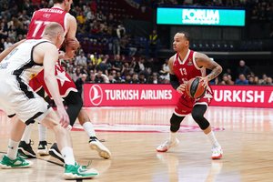 Įtampos kupinose rungtynėse: Sh. Napiero pergalingas metimas į „Partizan“ krepšį