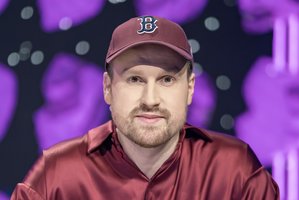 Humoristas B. Lastauskas „Muzikinės kaukės“ komisijoje: „Visą gyvenimą mokytojai mane skalbė pažymiais, dabar pažymius galiu rašyti aš“