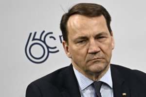 Lenkijos užsienio reikalų ministras: NATO pajėgų buvimas Ukrainoje „nėra neįsivaizduojamas“