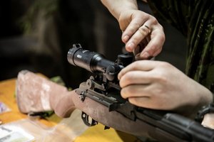 Seime – prezidento vetuotos pataisos dėl naktinių taikiklių įteisinimo