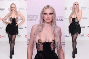 „Oskarų“ vakarėlyje dėmesį kaustė vulgarus Julios Fox įvaizdis: vos dengė krūtis