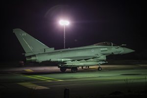 JAV smogė taikiniams Jemene, hučiai pagrasino stiprinti atakas Raudonojoje jūroje