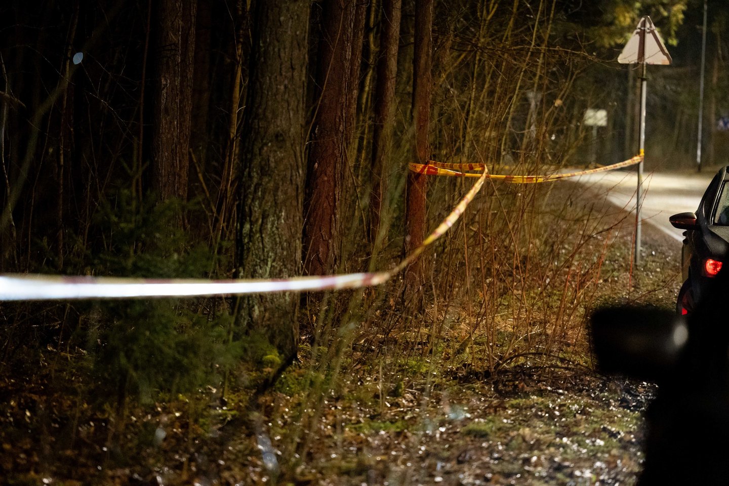 Vėlų antradienio vakarą Vilniuje prie savo namų užpultas A.Navalno bendražygis L.Volkovas.<br> T.Bauro nuotr.