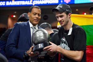 Dar vieną MVP apdovanojimą atsiėmęs A. Marčiulionis žengė legendinio australo pėdomis