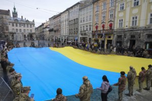 Kas žinoma apie netikėtai paskelbtą žuvusių Ukrainos karių skaičių: paaiškino ką ir dėl ko paaukojo V. Zelenskis